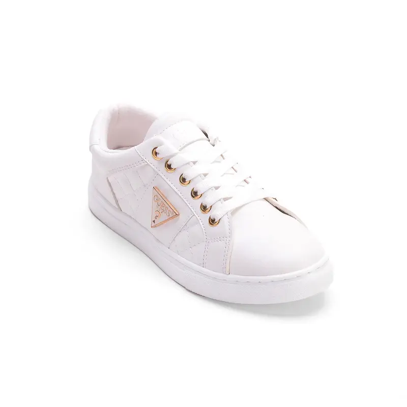 Flat sneakers from the distinctive designs of Guess GS-1