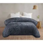 Stylish Embossed Light Blanket 1.7KG