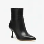 chic ankle boot with a sleek design R-903