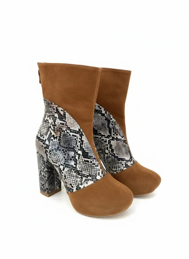 Half-boot suede in Lazar leather B-35