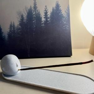 The aché incense holder