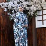 TURQUOISE STROKES PRINT CLASSIC SATIN ISDAL