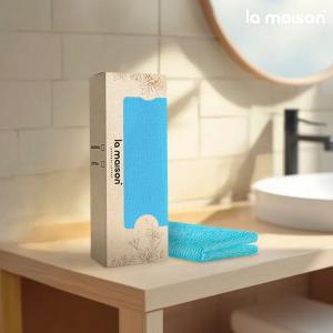 BLUE EXFOLIATING TOWEL